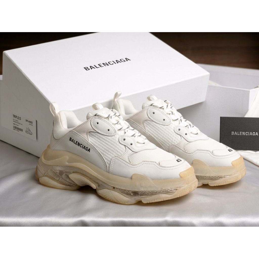 Sepatu Sneakers Balenciaga