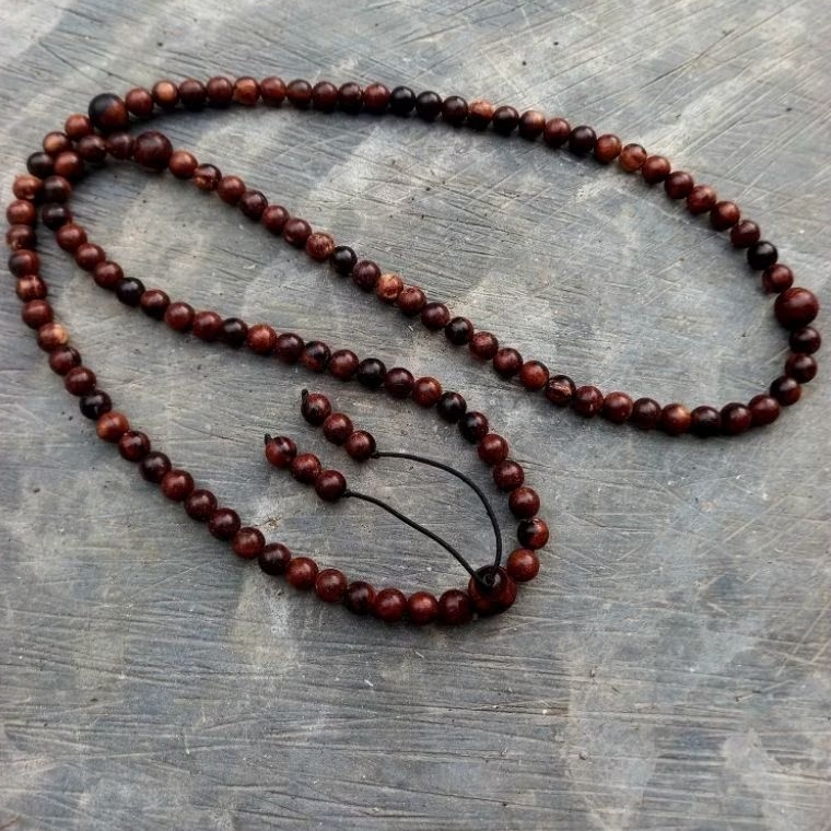 tasbih kalung kayu gaharu japamala asli super aroma wangi