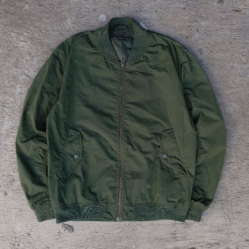 Bomber Jacket Army GU Second
