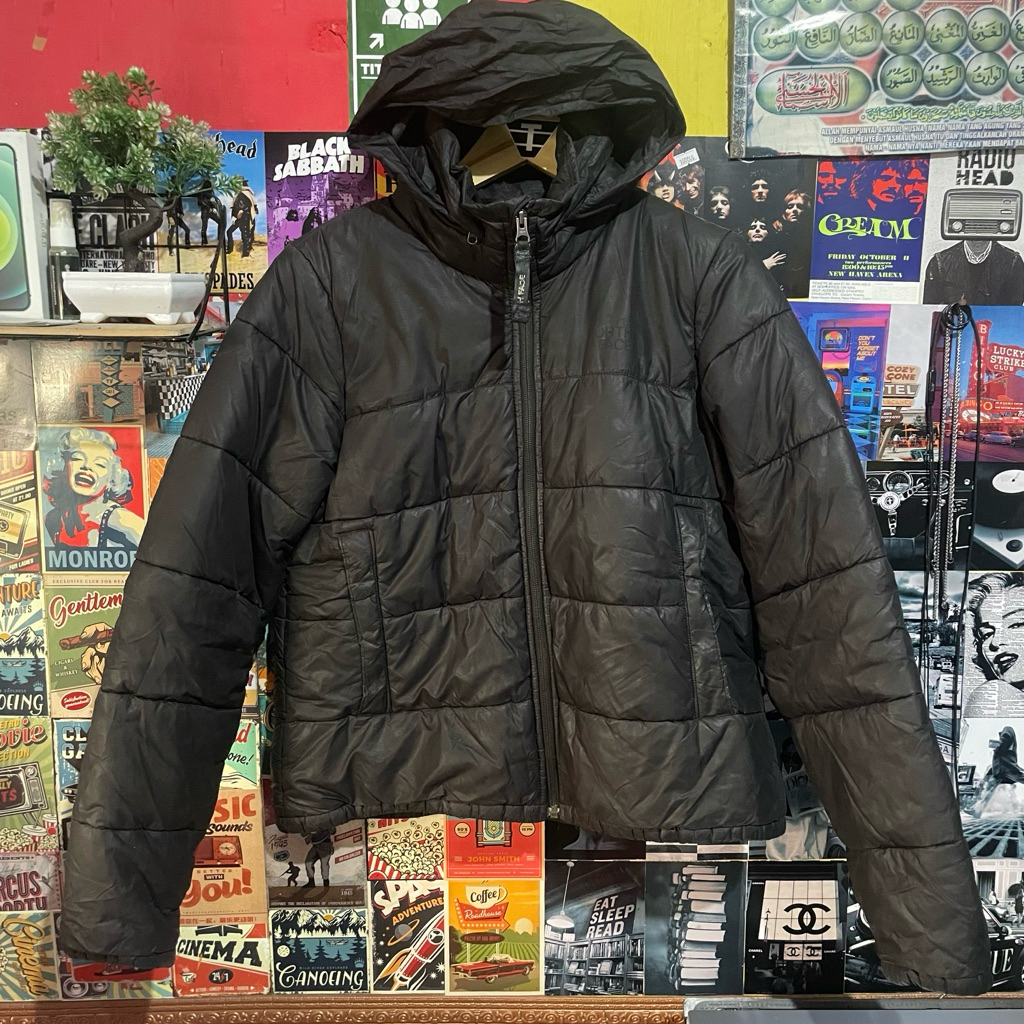 nyoothing jacket puffer hitam