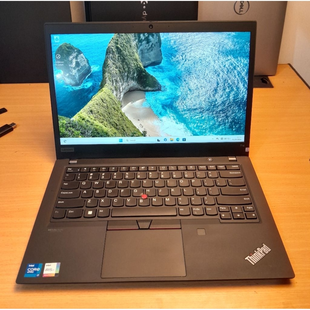 Laptop Lenovo Thinkpad T14 G2 Core i7 Gen 11 RAM 16GB SDD 512GB MULUS