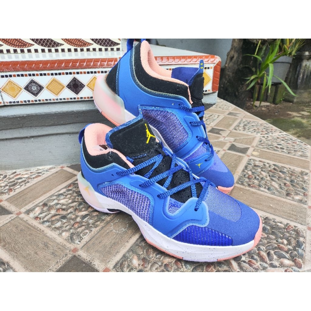 Sepatu Basket Jordan 37 low Til Dawn