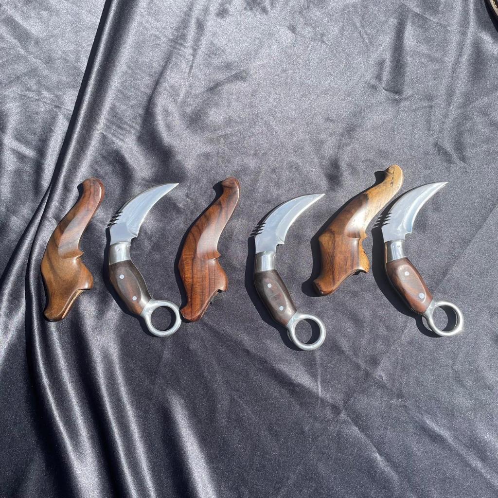 Pisau Karambit Kerambit Kuku Cakar Harimau Curved Southeast Asian Karambit knife Minangkabau Latihan