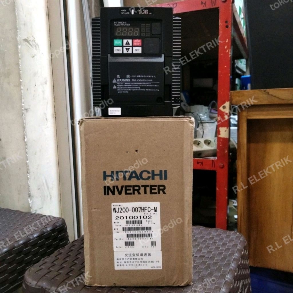 INVERTER HITACHI 0.75KW WJ200-007HFC-M 3PHASE 400V 0.75KW