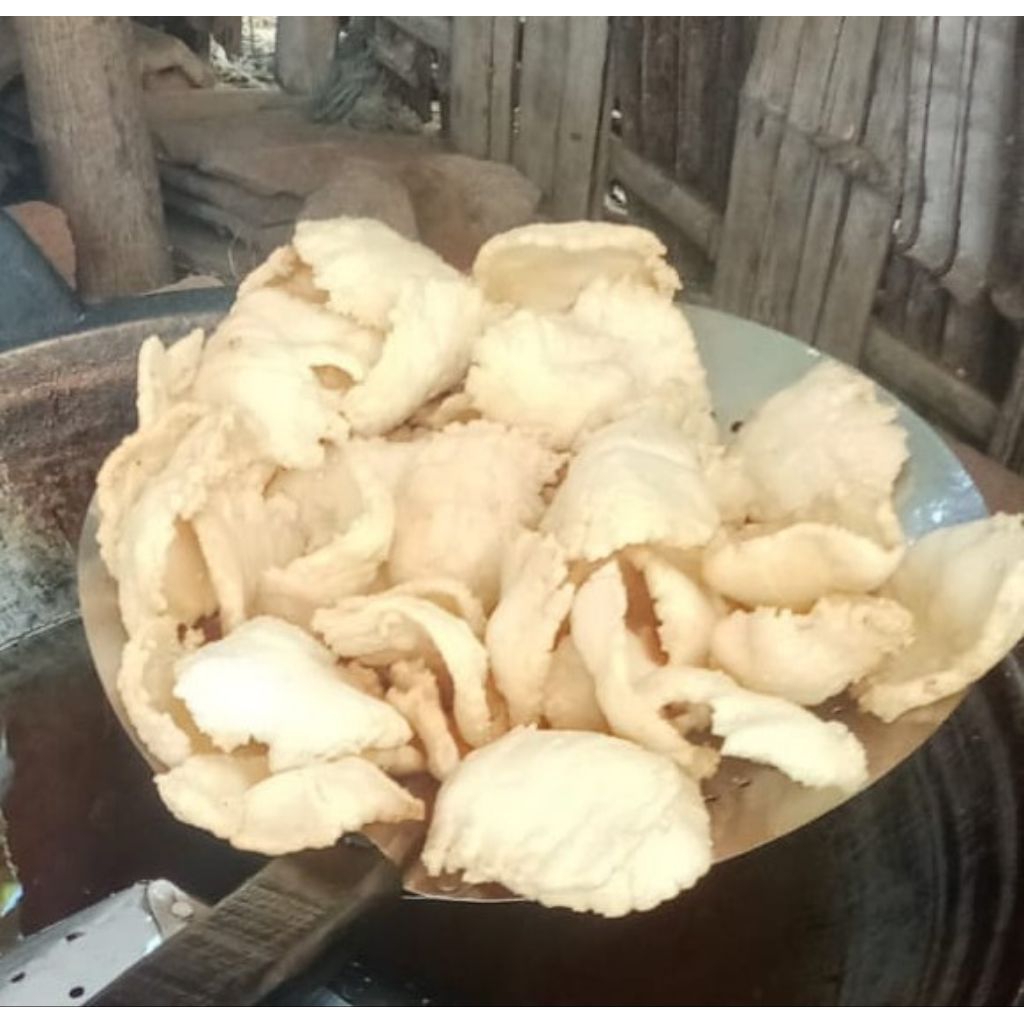 kerupuk puli bawang. mentah 2kg