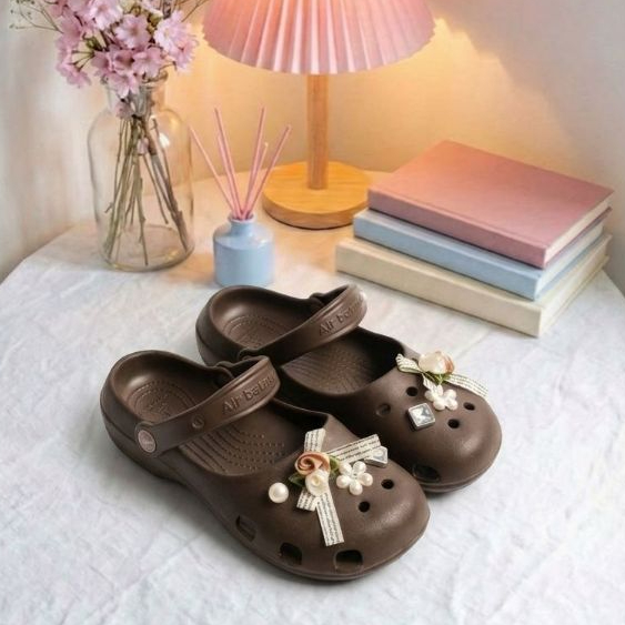 LYLIA Sepatu Sandal Wanita Gesper Ringan Empuk Nyaman Bahan Karet Jelly Elastis Anti Slip Taham Cuac