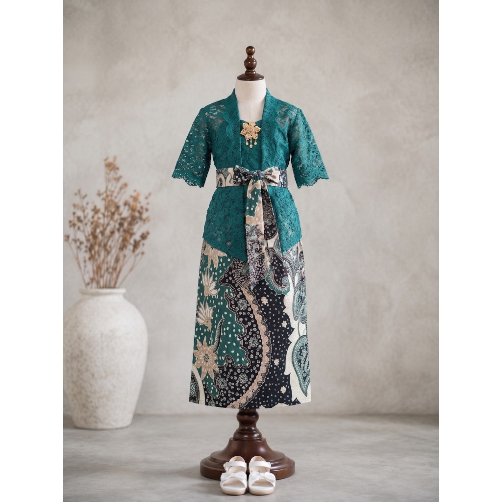 Kebaya Brokat Bali Anak Lengan Pendek Rok Panjang