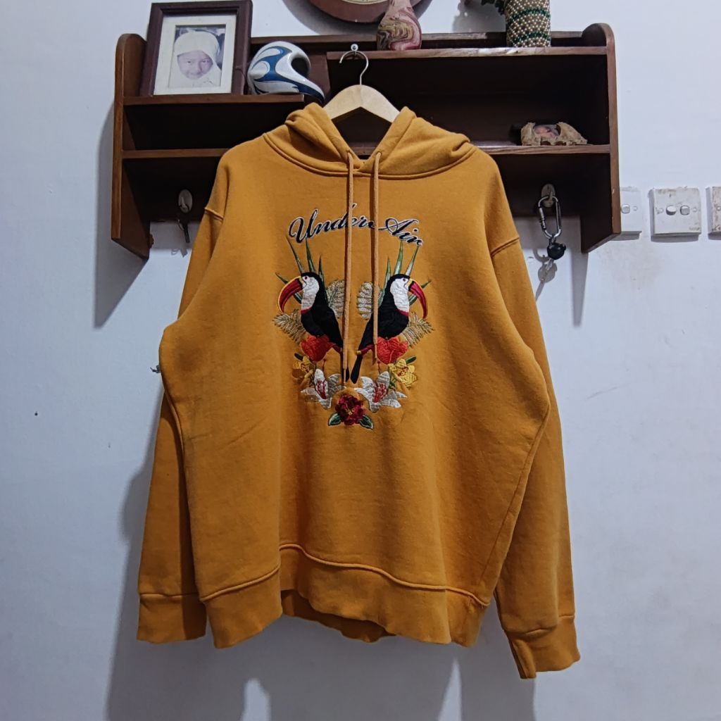 Hoodie Under Air size XL