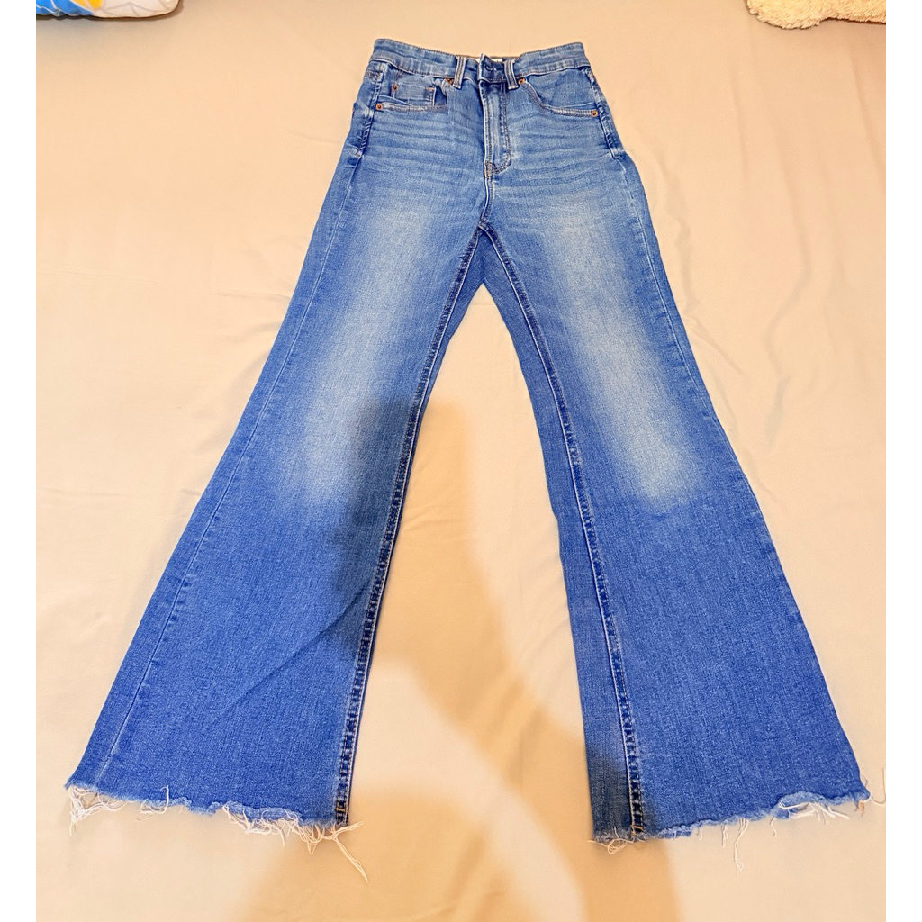 Stradivarius Flare Jeans