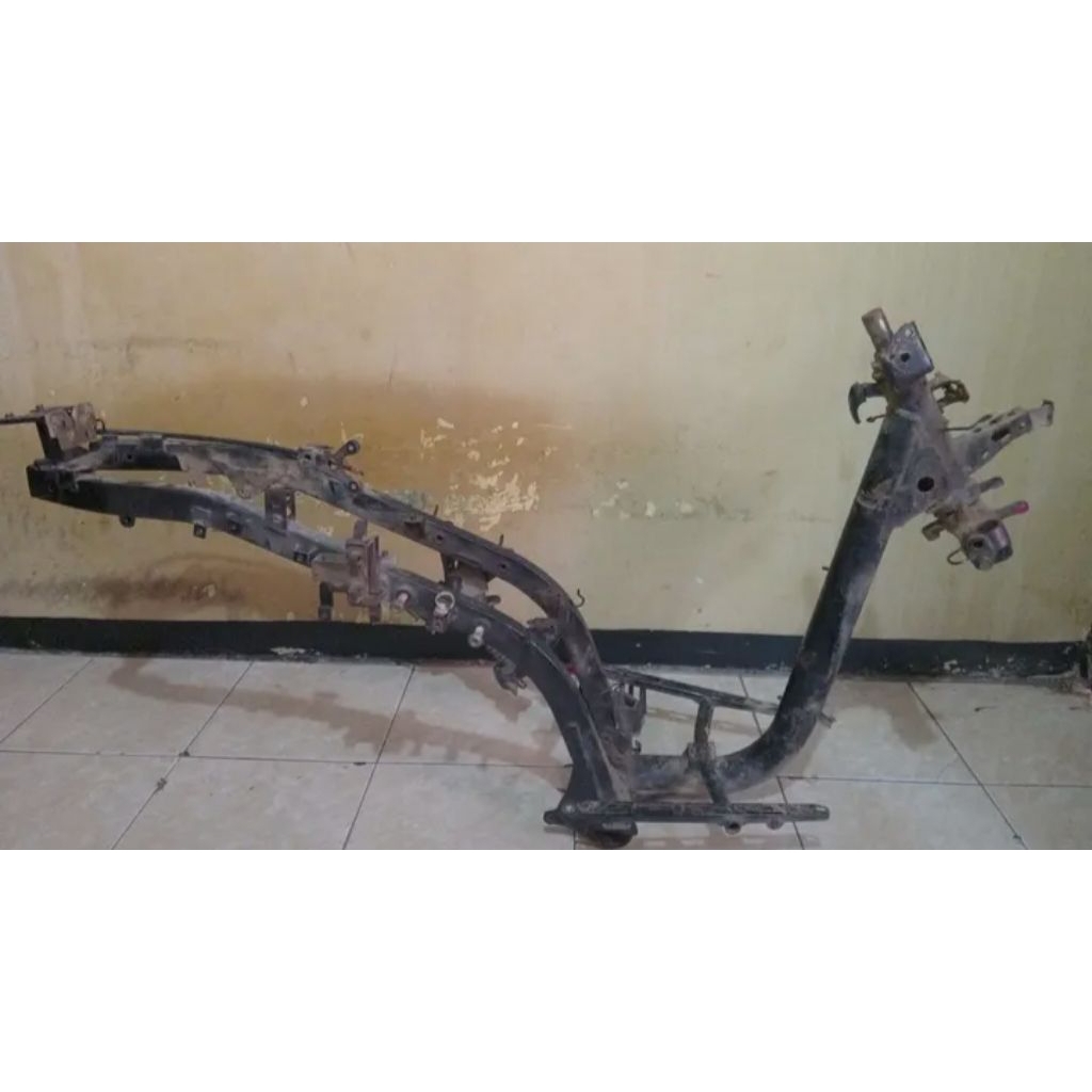 kerangka buat motor Honda Beat karbu original copotan
