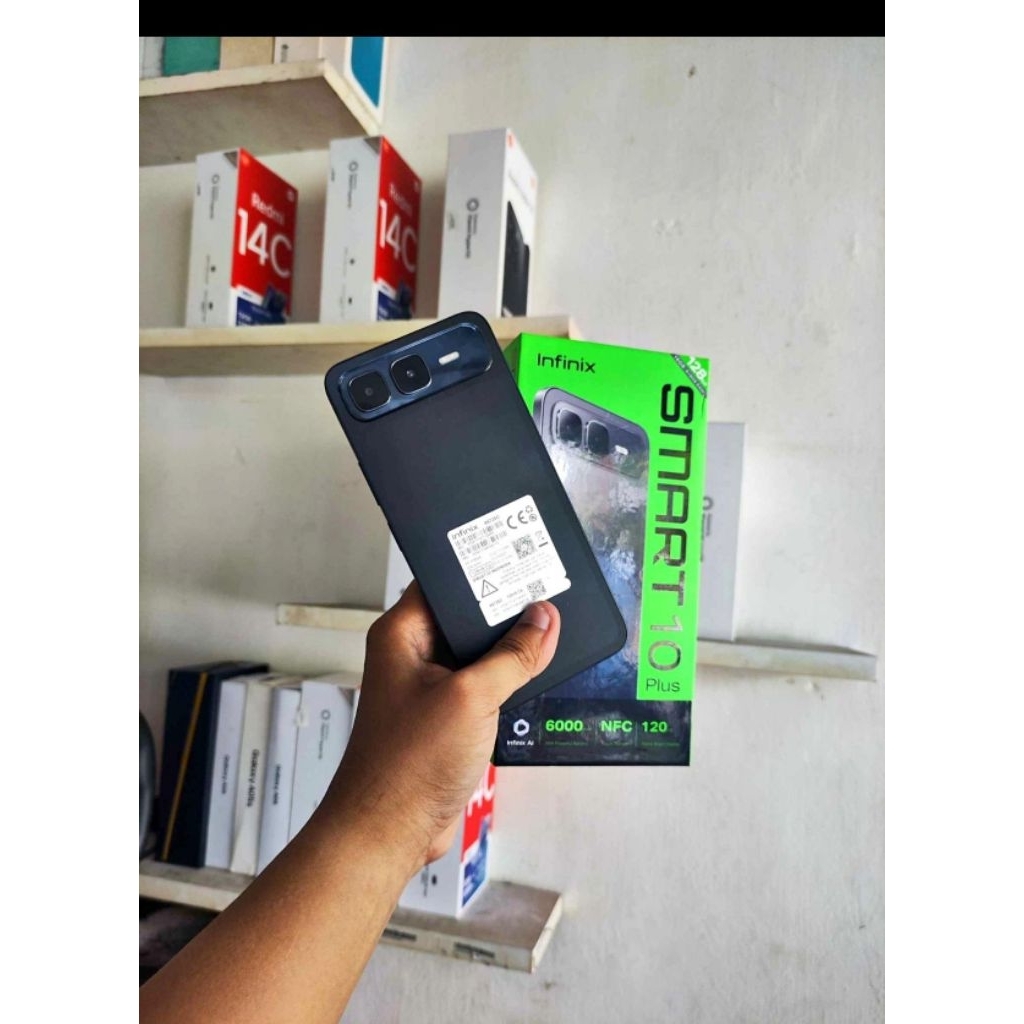 Infinix SMART 10 Plus layar AMOLED