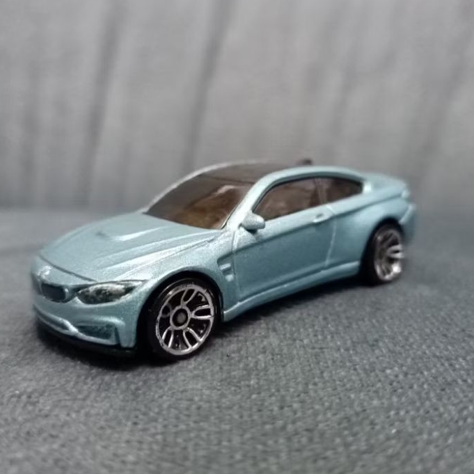 Hot Wheels 2014 BMW M4 loose no minus