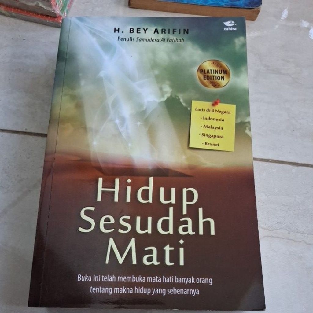 BUKU HIDUP SESUDAH MATI. BEY ARIFIN