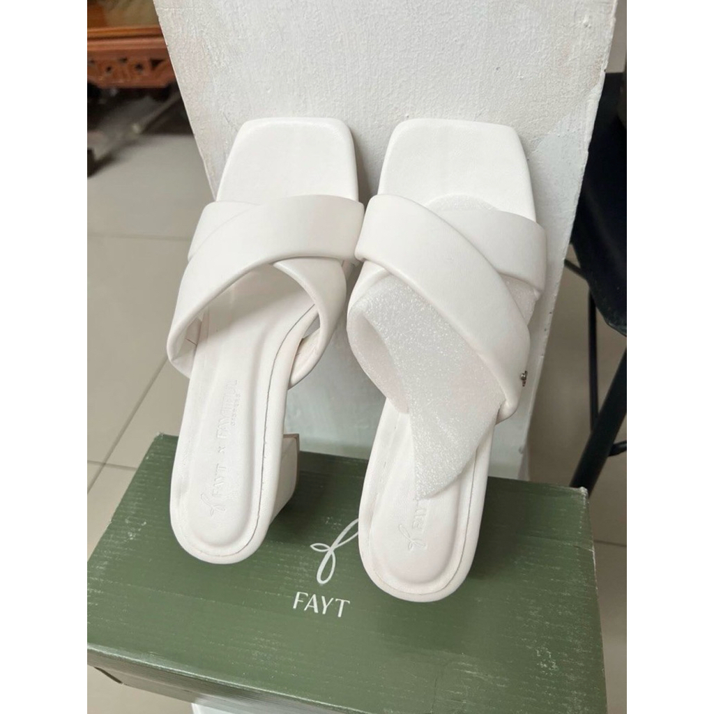 FAYT HEELS
