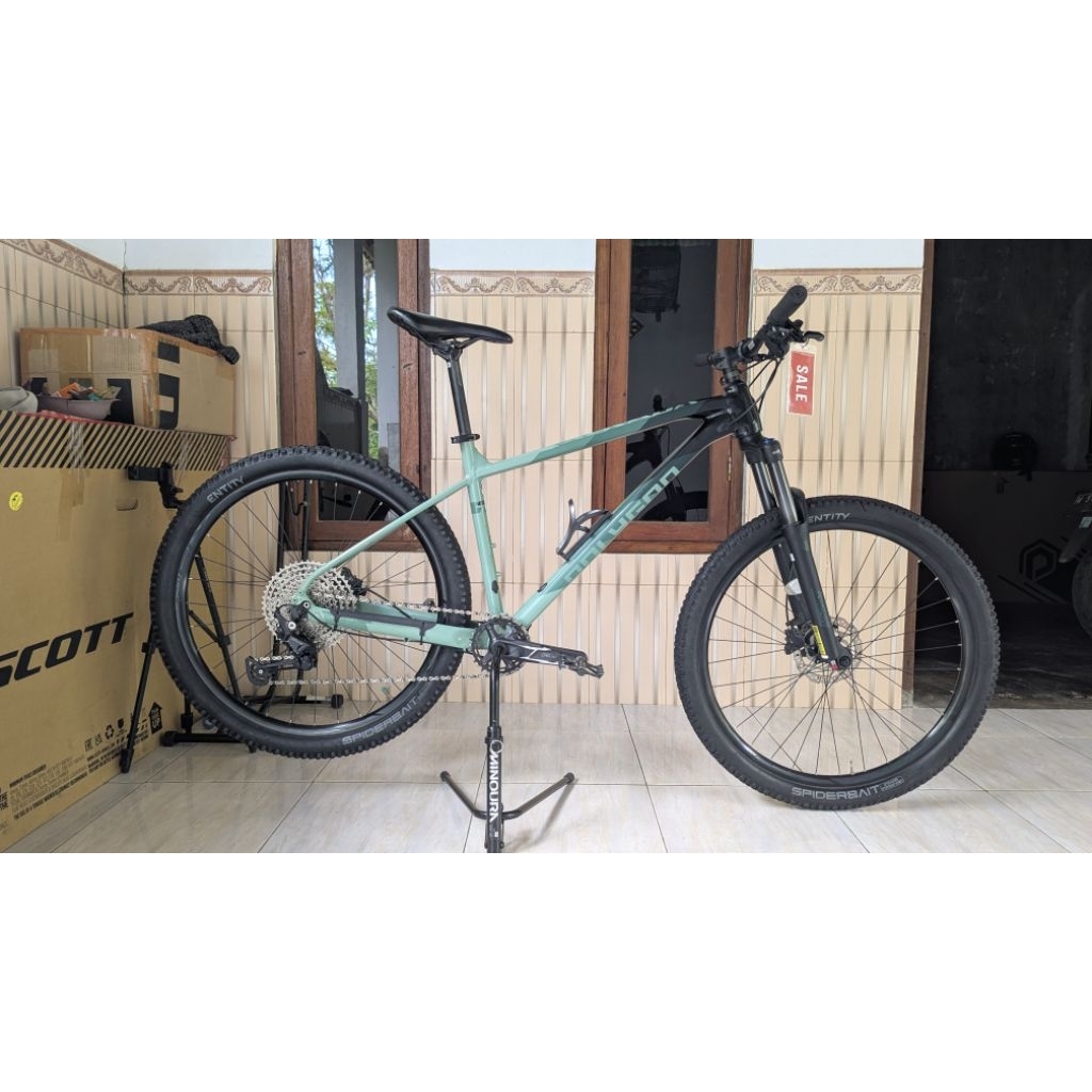 POLYGON XTRADA 6 2023 KONDISI 92% L 27.5