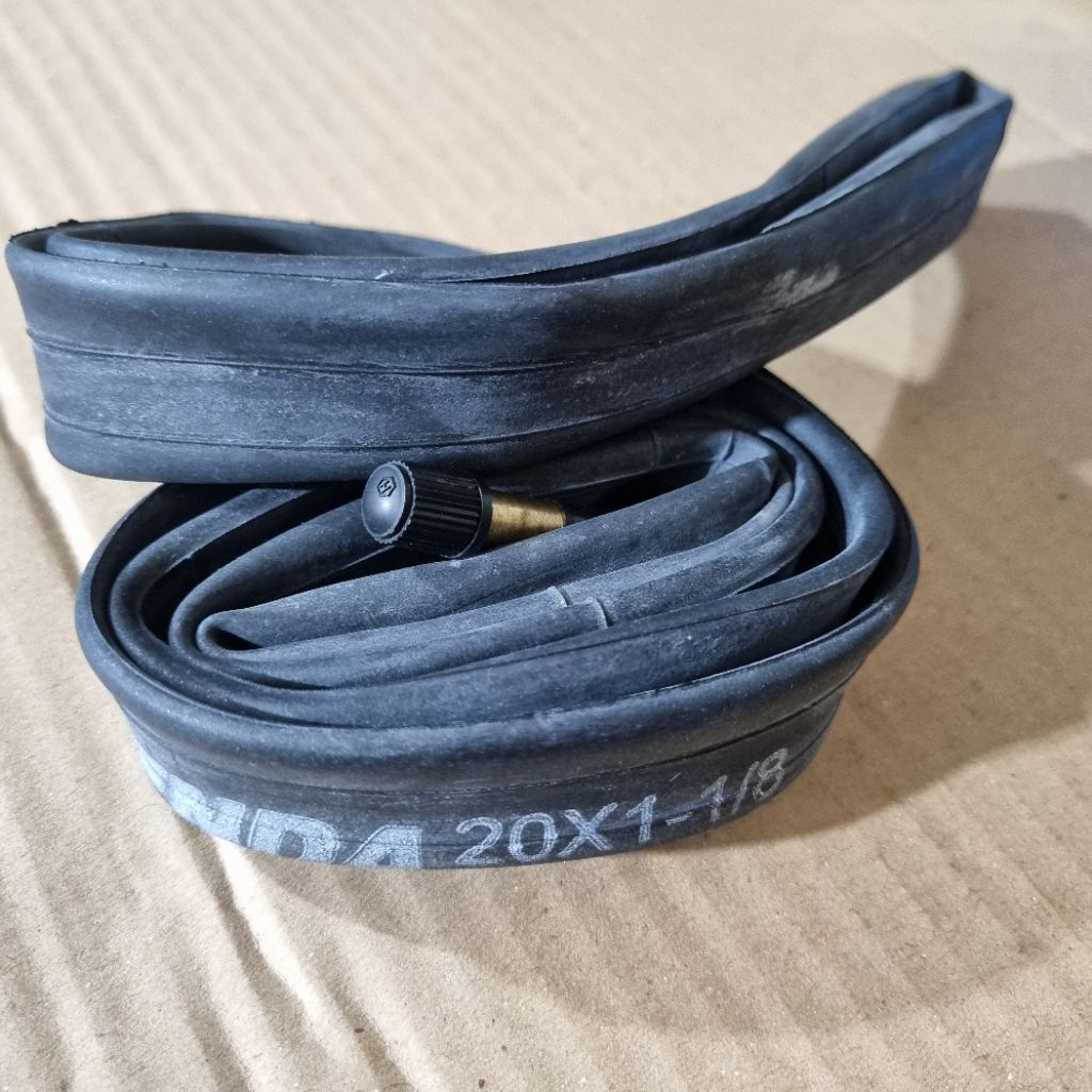 Ban dalam seli 20 x 1 1/8 AV 48mm