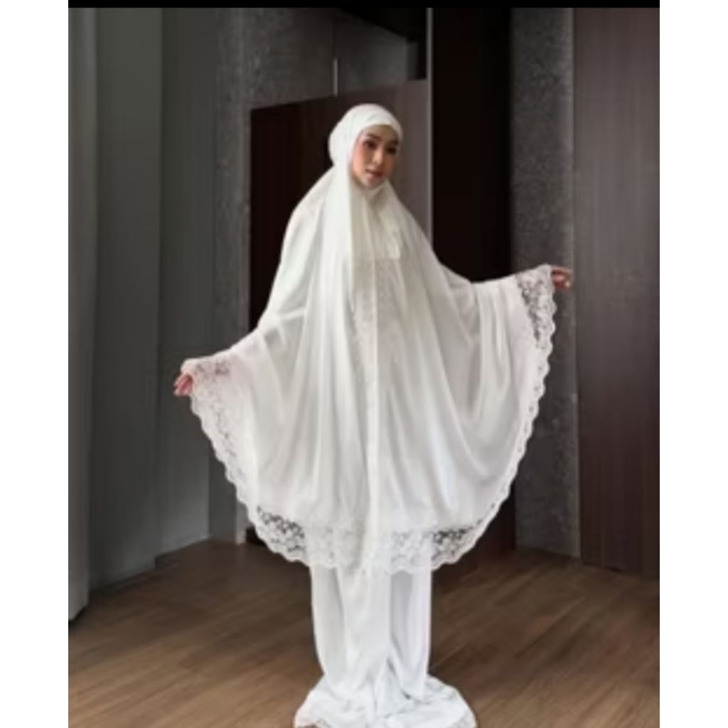 Gonegani syahrini mukena broken white minor defect