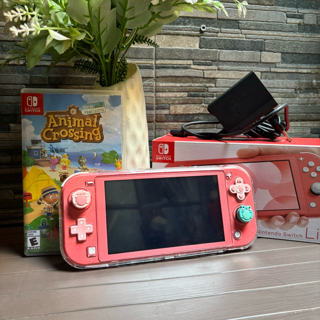 NINTENDO SWITCH LITE PINK SECOND PRELOVED [FREE ANIMAL CROSSING]