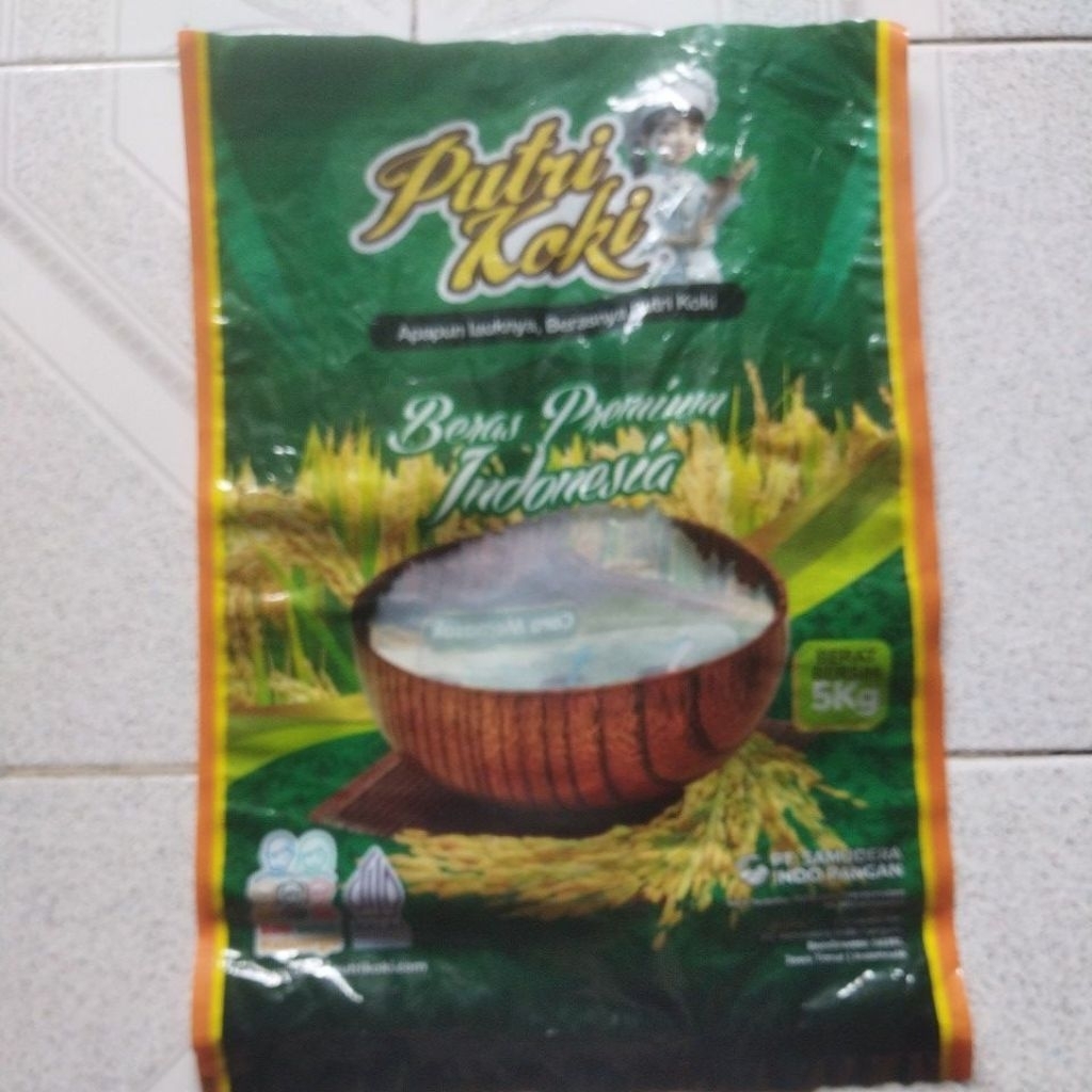 Kantong Plastik Bekas Beras Berbagai Merk Kapasitas 5 kg