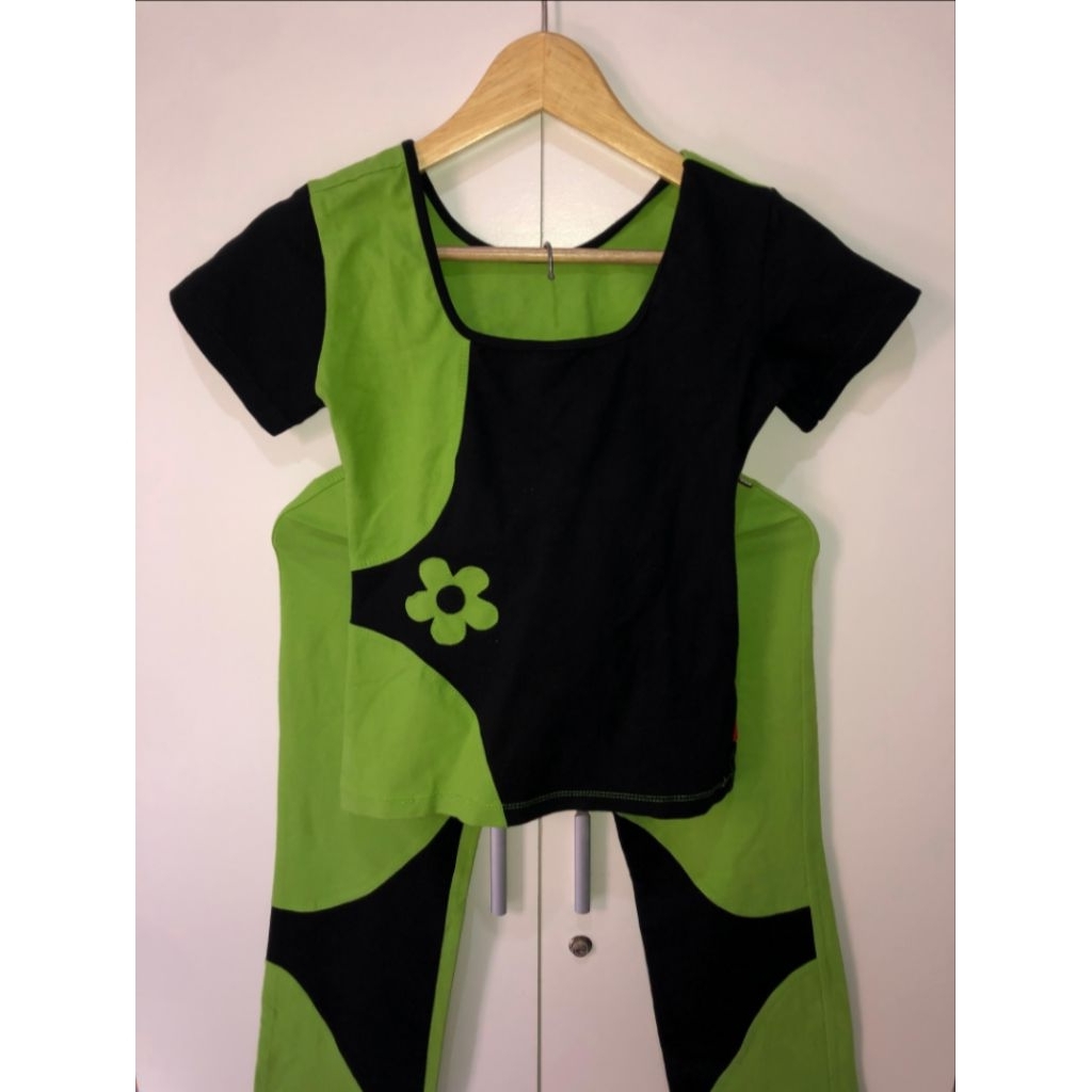 Preloved One Set Baju Senam