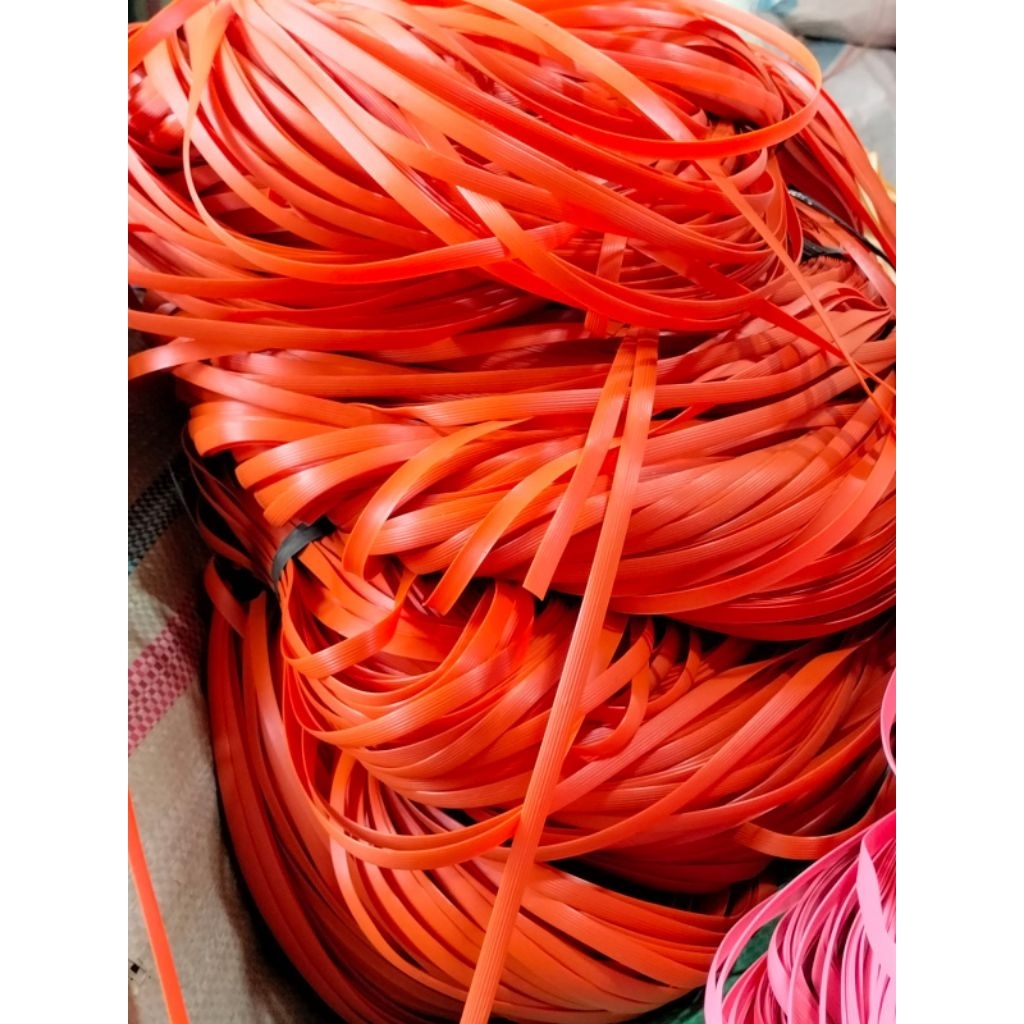Bahan anyaman rotan sintetis pipih/gepeng/lesio sintetis