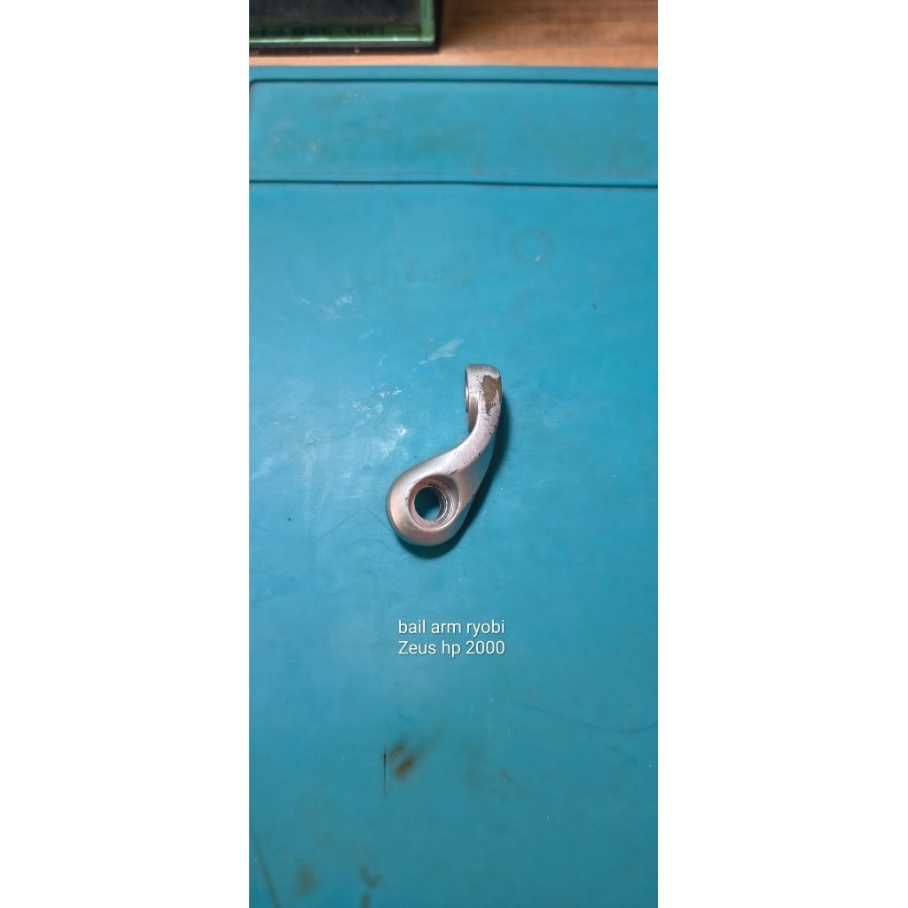bail arm reel ryobi Zeus hp 2000 copotan bekas/second