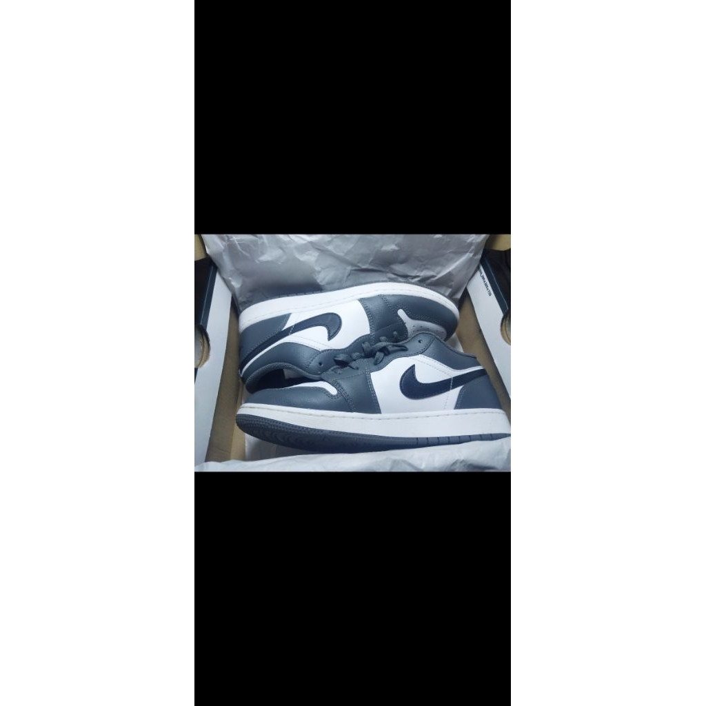 NIKE AIR JORDAN 1 LOW IRON GREY
