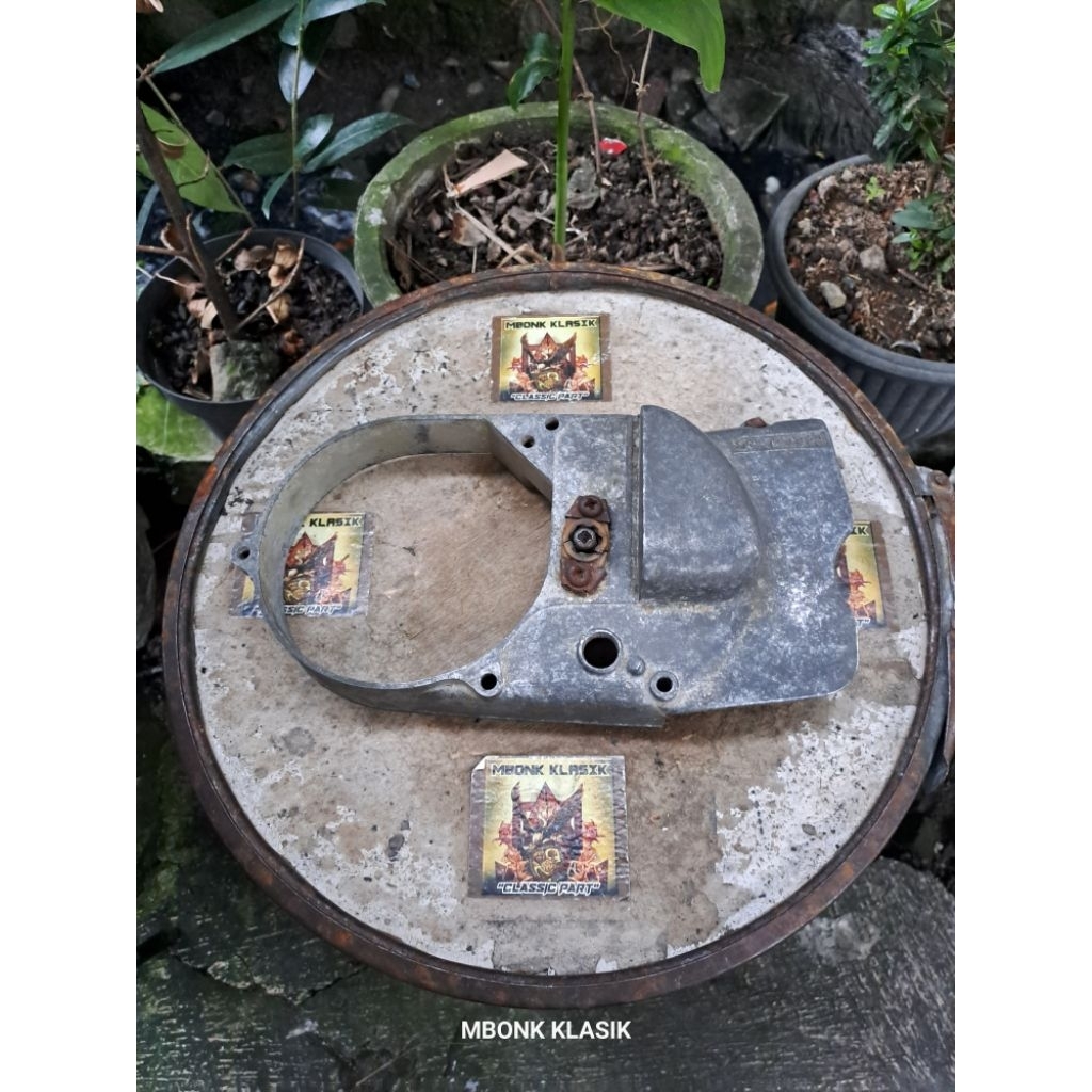 block mesin kalter kiri bak magnet bak kopling rs100 rs125 ORIGINAL block mesin kiri yamaha rs100 rs