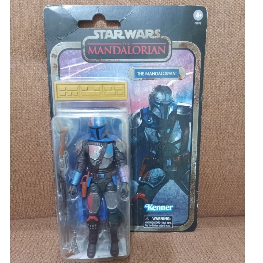 Kenner Star Wars The Mandalorian Original New MOC. Tinggi Karakter +/- 15 CM
