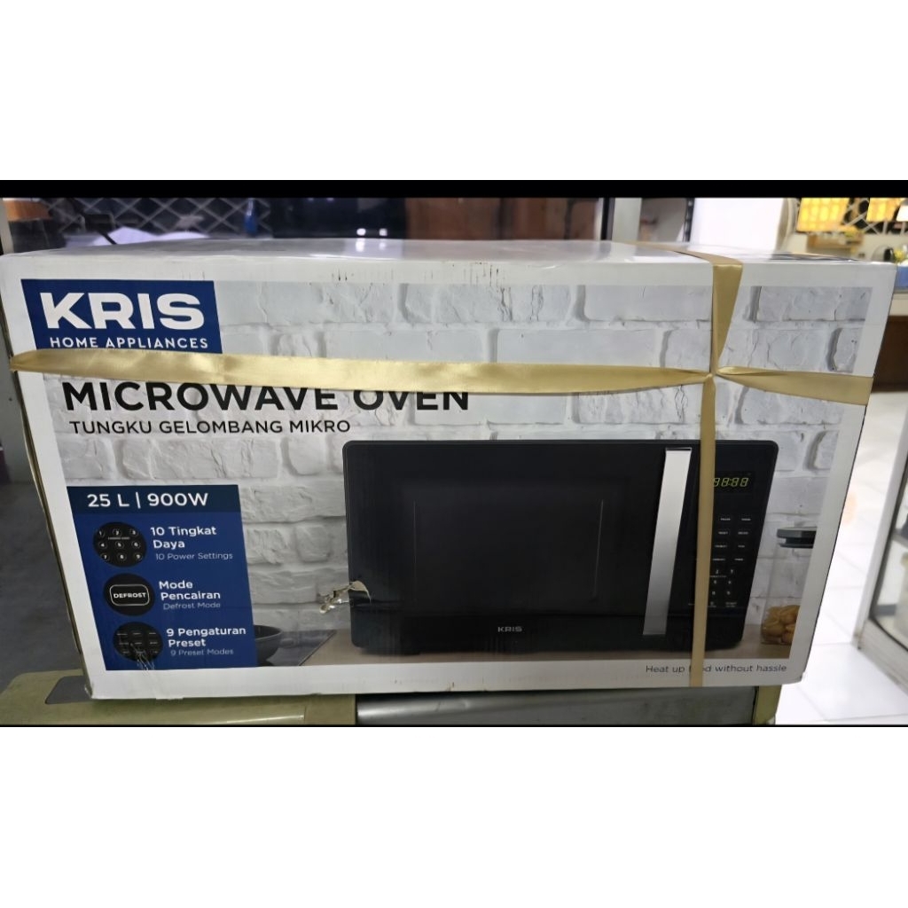 KRIS MICROWAVE OVEN