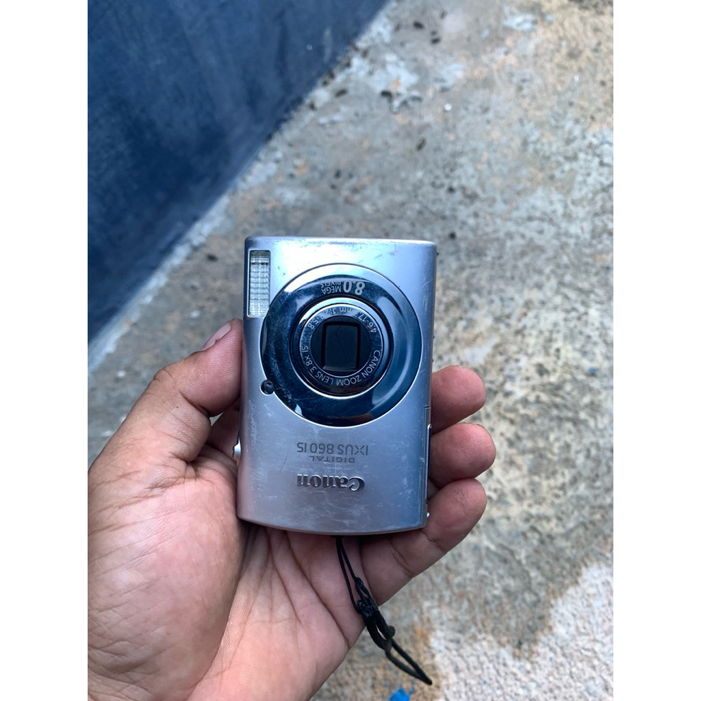 Kamera Canon Ixus 860 is
