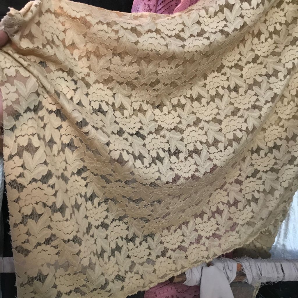 kain Brokat semi prada - kain brokat katun - kain brokat import ~ kain brokat Ed0