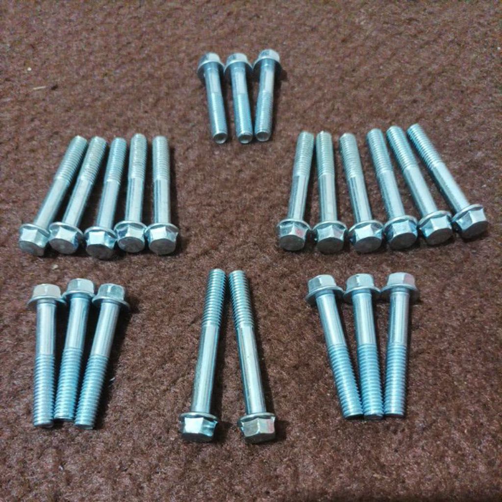 Baut Bak Mesin Set Megapro Mono New