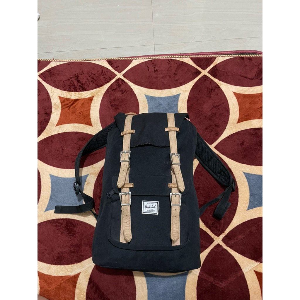 Herschel Little America backpack