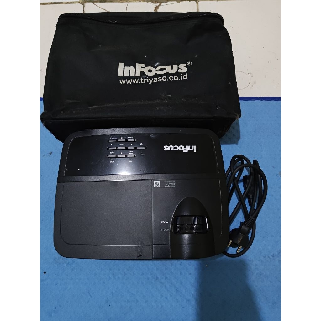 INFOCUS IN 114A