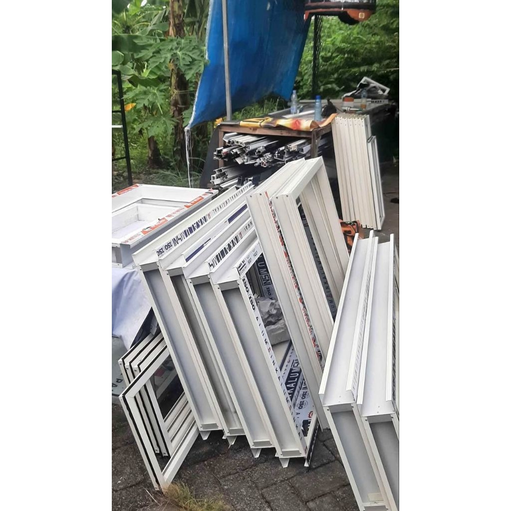 jendela aluminium casment 50x120