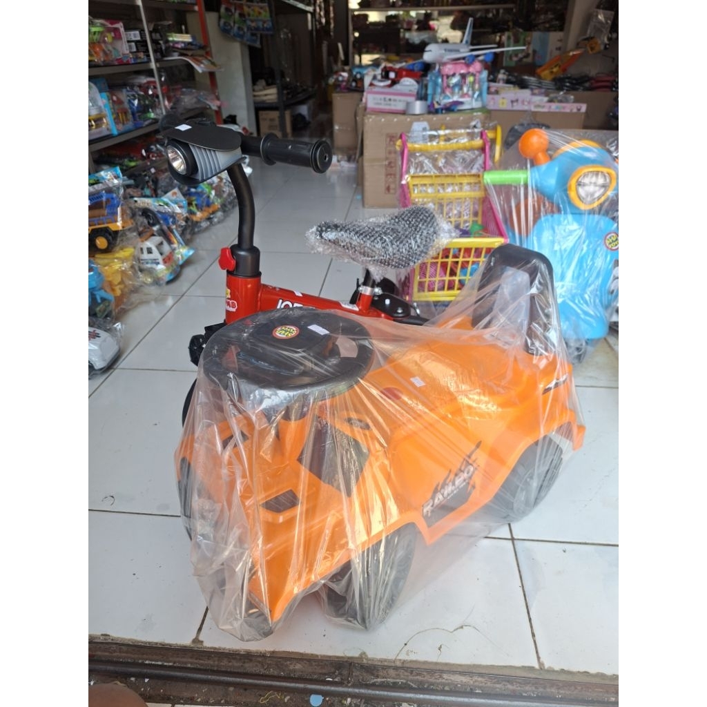 mobil mainan anak anak umur 2 -5 tahun