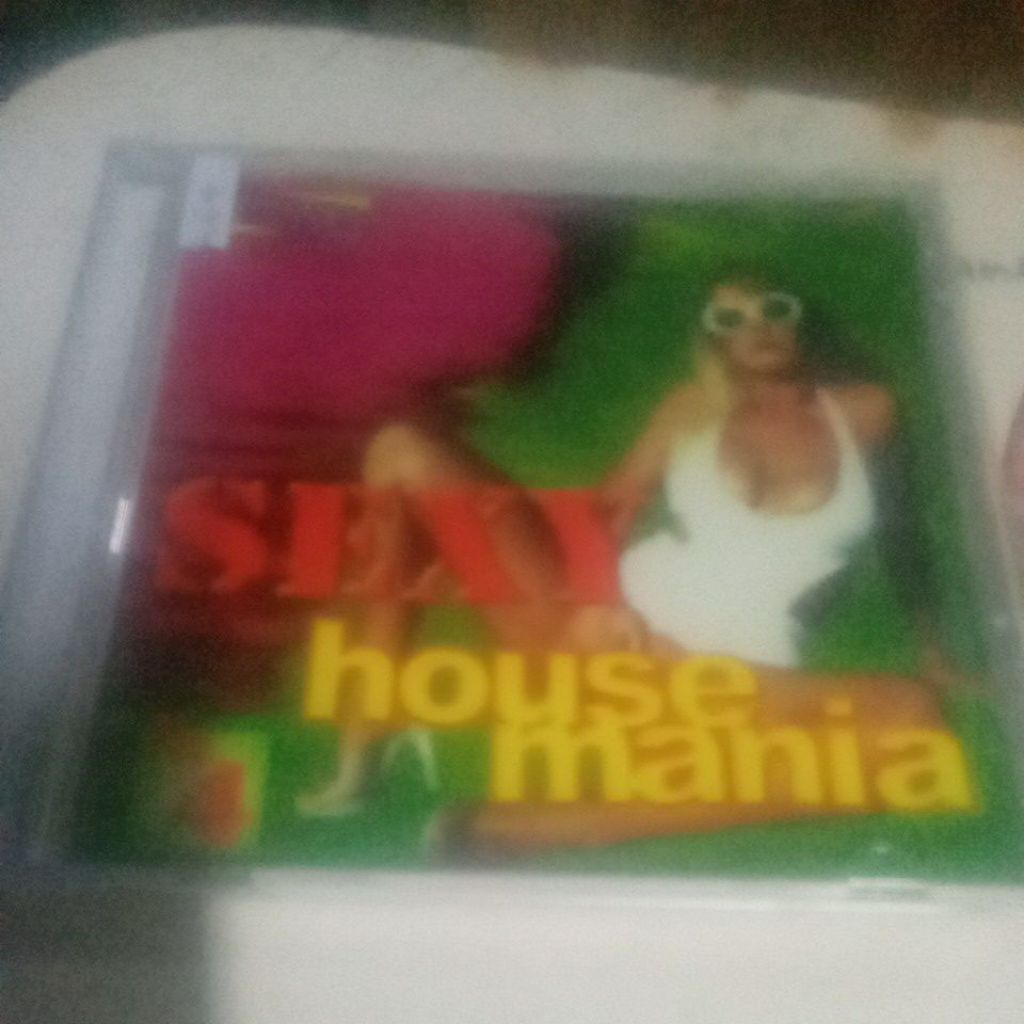 VCD SEXY HOUSE MANIA M64