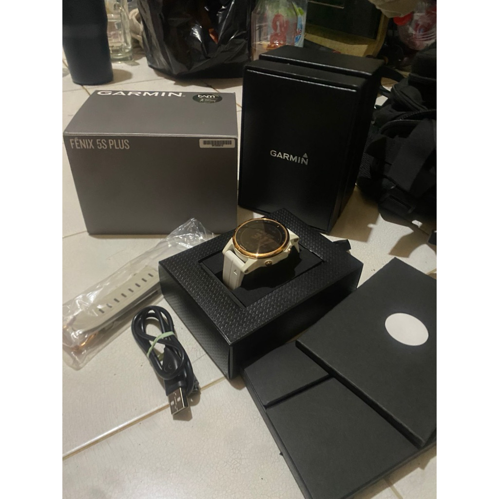 garmin fenix 5s plus second