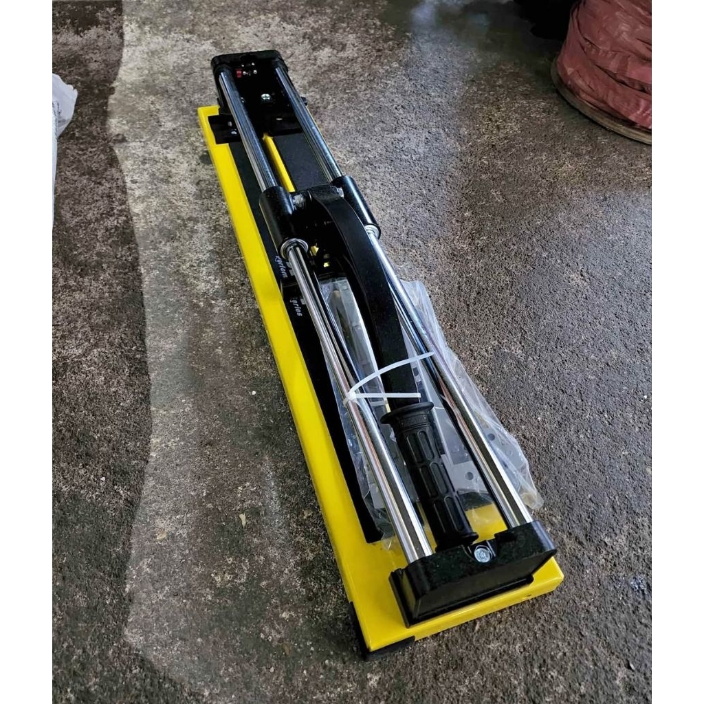 PEMOTONG KERAMIK GRANIT MANUAL 60CM BLITZ LASER