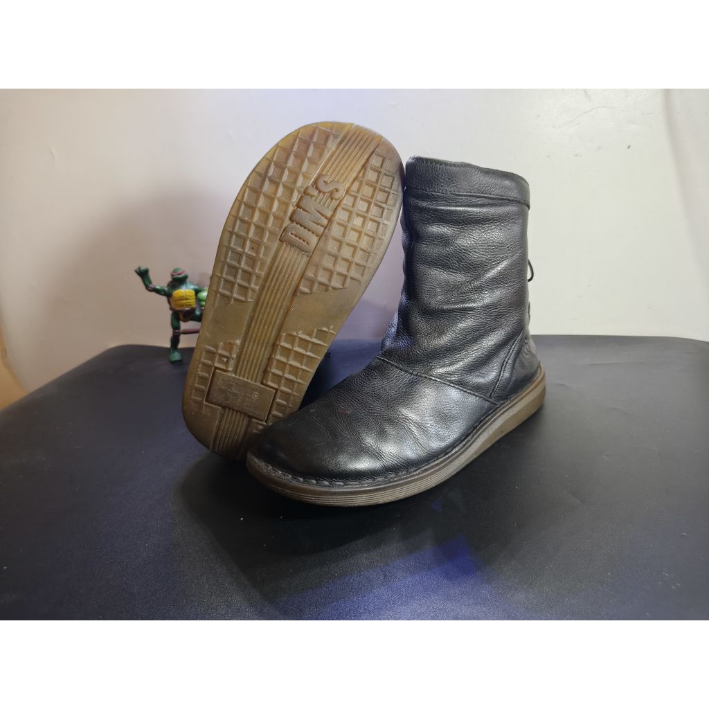 sepatu docmart binxy hitam second size 39