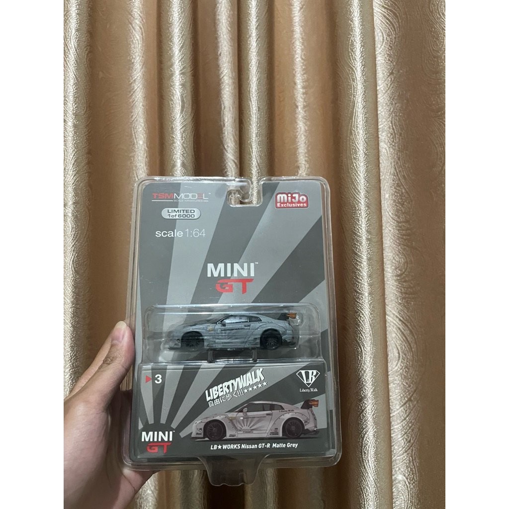 MiniGT Nissan GTR R35 Lbwk Matte Grey