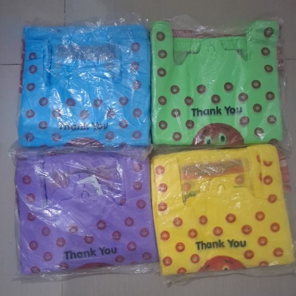 Kantong Plastik Kresek Warna Warni Smile Cap Mega Kharisma Uk 24