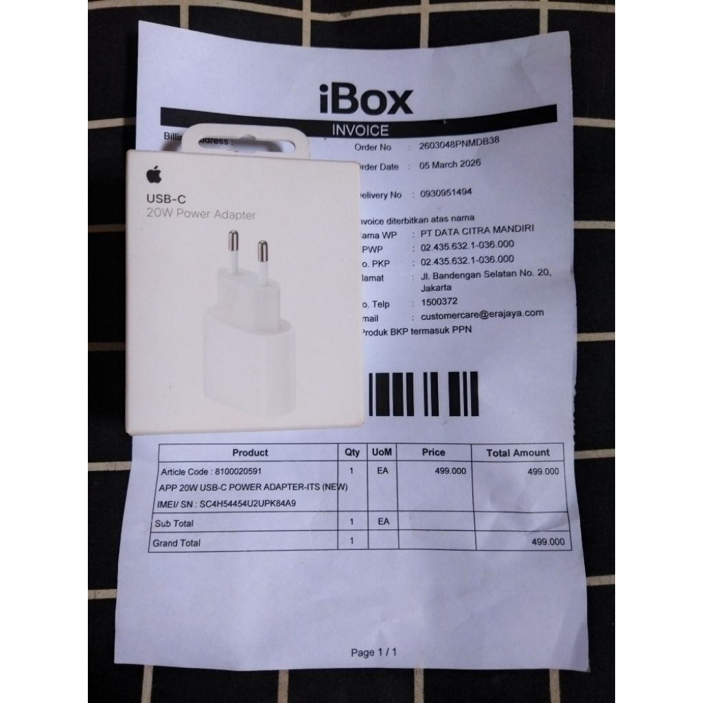 APP 20W USB-C POWER ADAPTER-ITS ORIGINAL IBOX