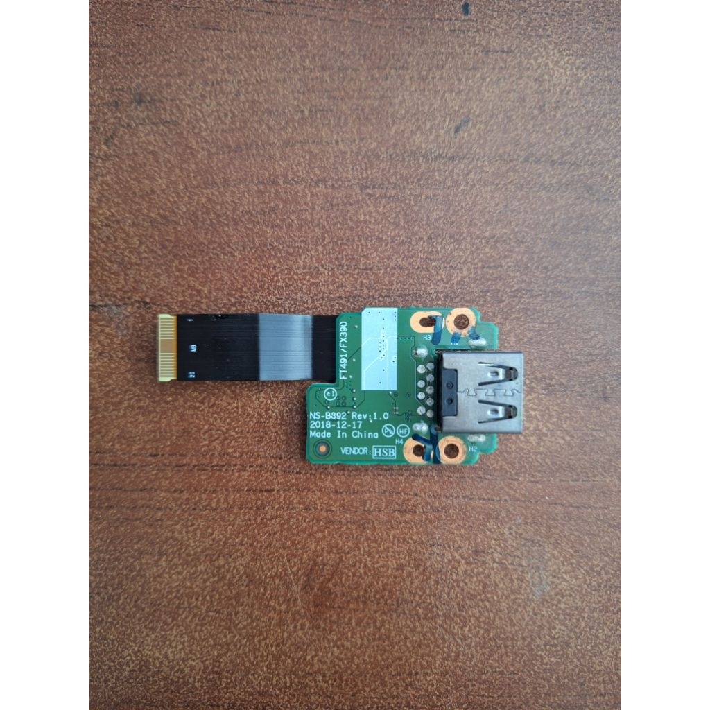 Port USB laptop Lenovo ThinkPad T490s copotan