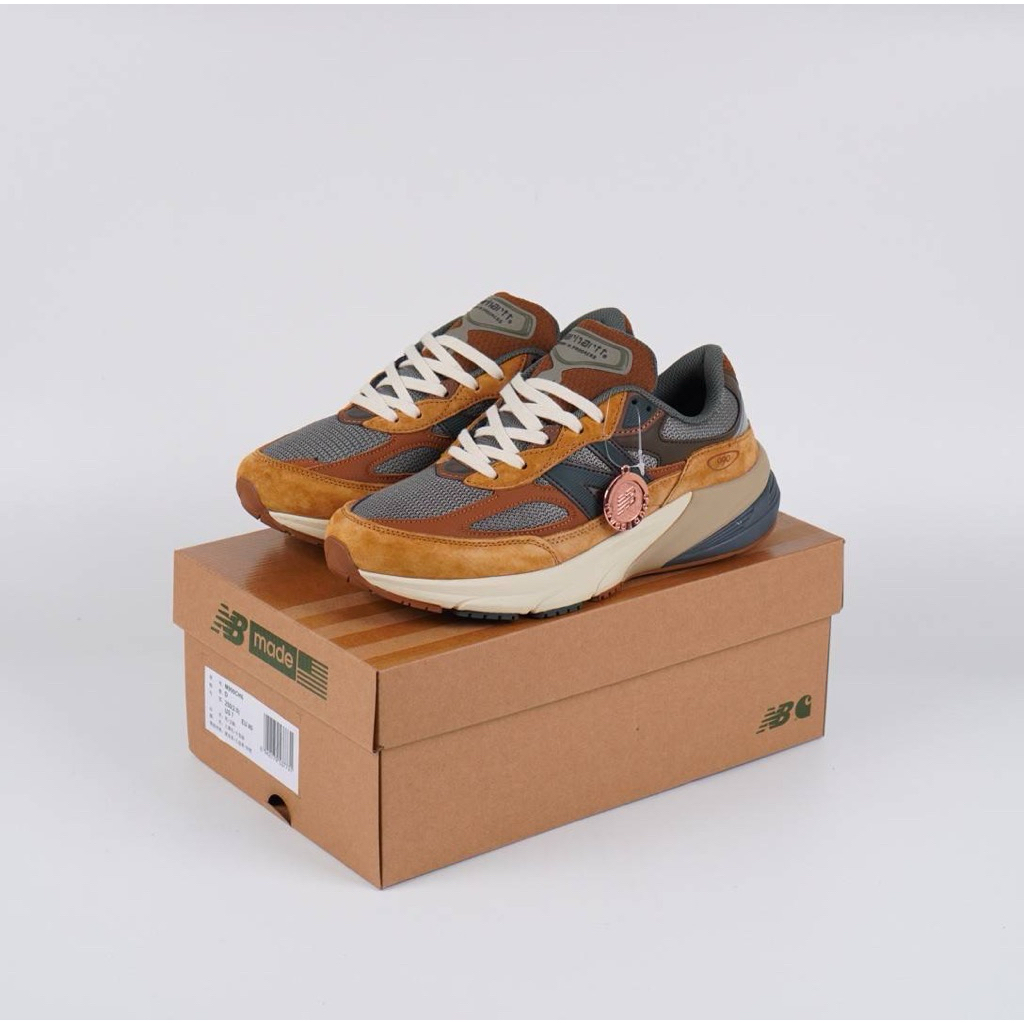 ( ARMX ) Sepatu New Balance 990 x Carhartt Brown