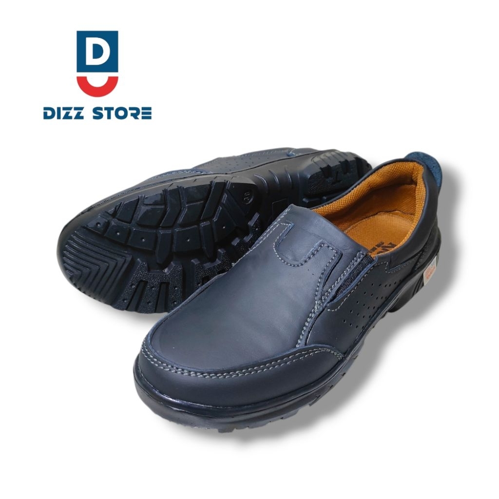 Sepatu Kulit pria Kickers semi Safety Slip On Karet pantofel Fantofel kt.05 hitam