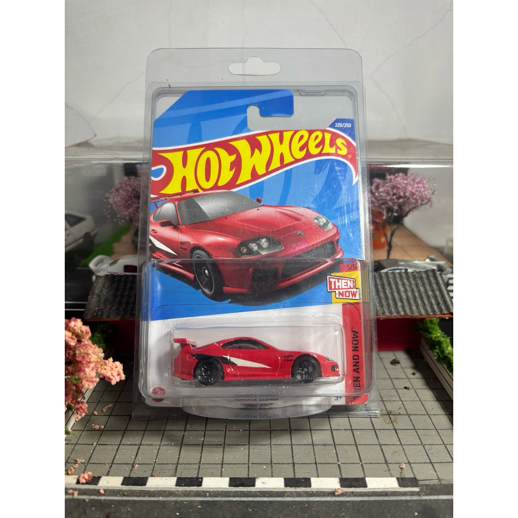 Hot Wheels Toyota SUPRA MK4 merah