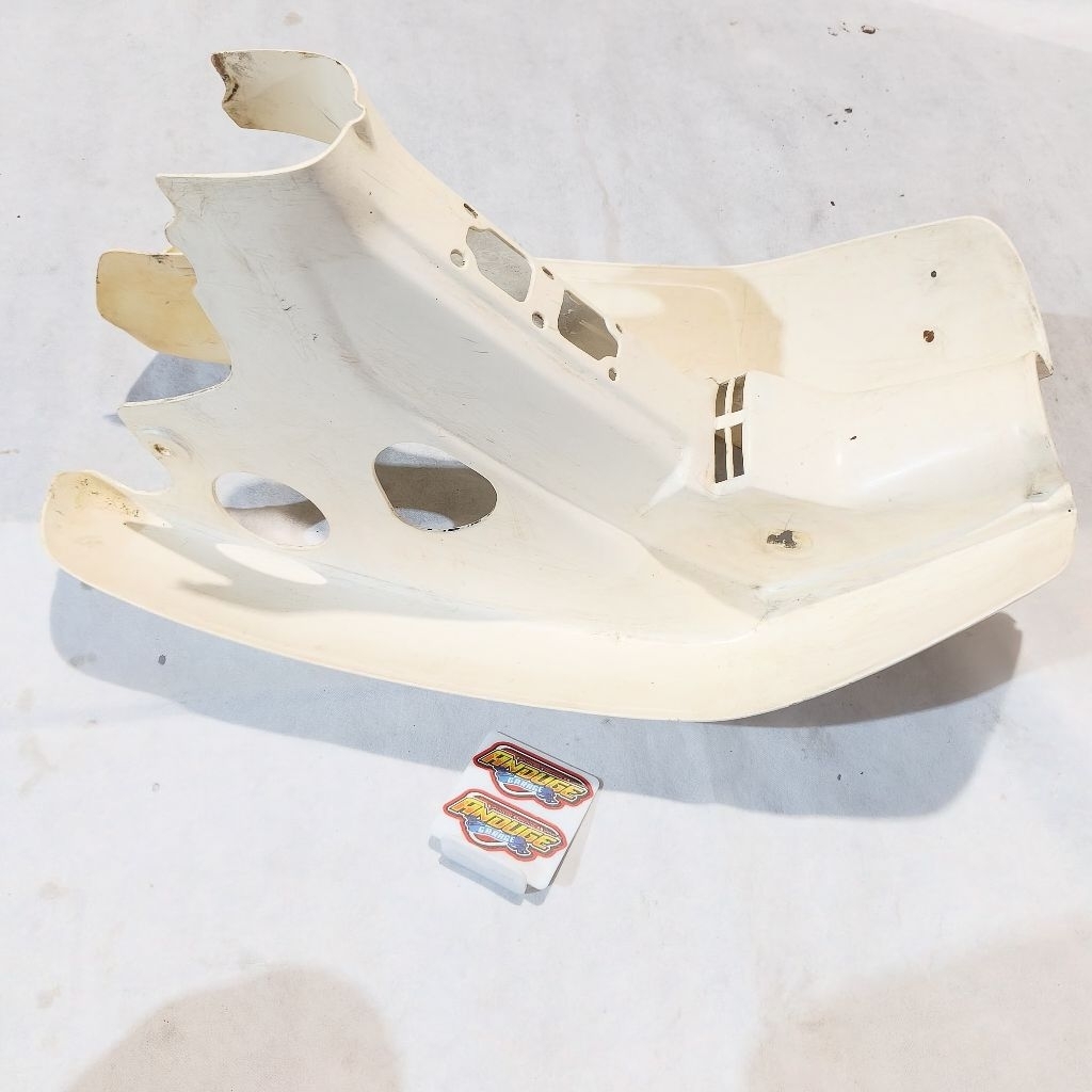 cover tebeng sayap Honda Astrea prima putih oryginal second bekas