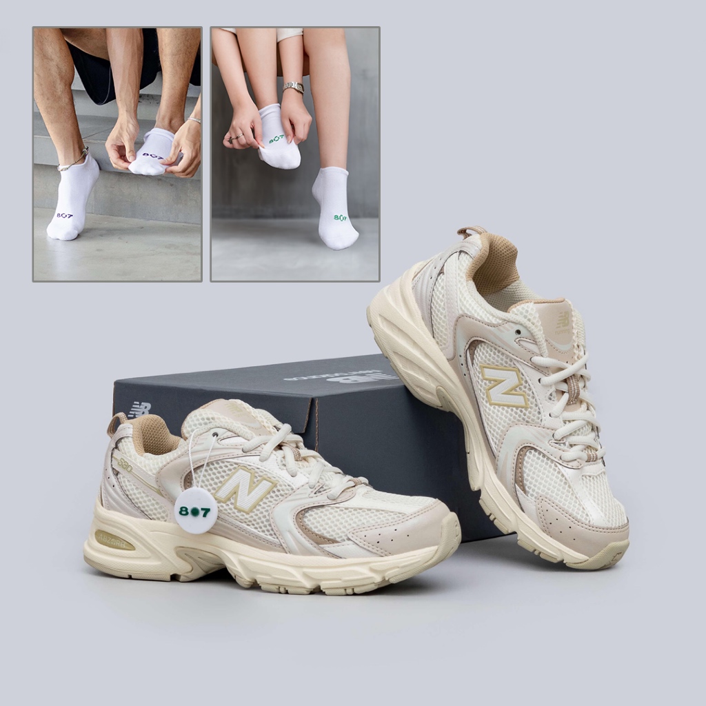 New Balance 530 Beige Angora Dengan Kaos Kaki